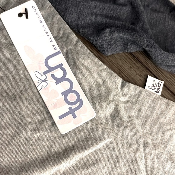 NWT [Touch By Alyssa Milano] Michigan Wolverines NCAA Long-Sleeve Top Women’s S - Picture 9 of 10